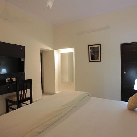 Mimosa Udaipur Bed & Breakfast Exterior foto