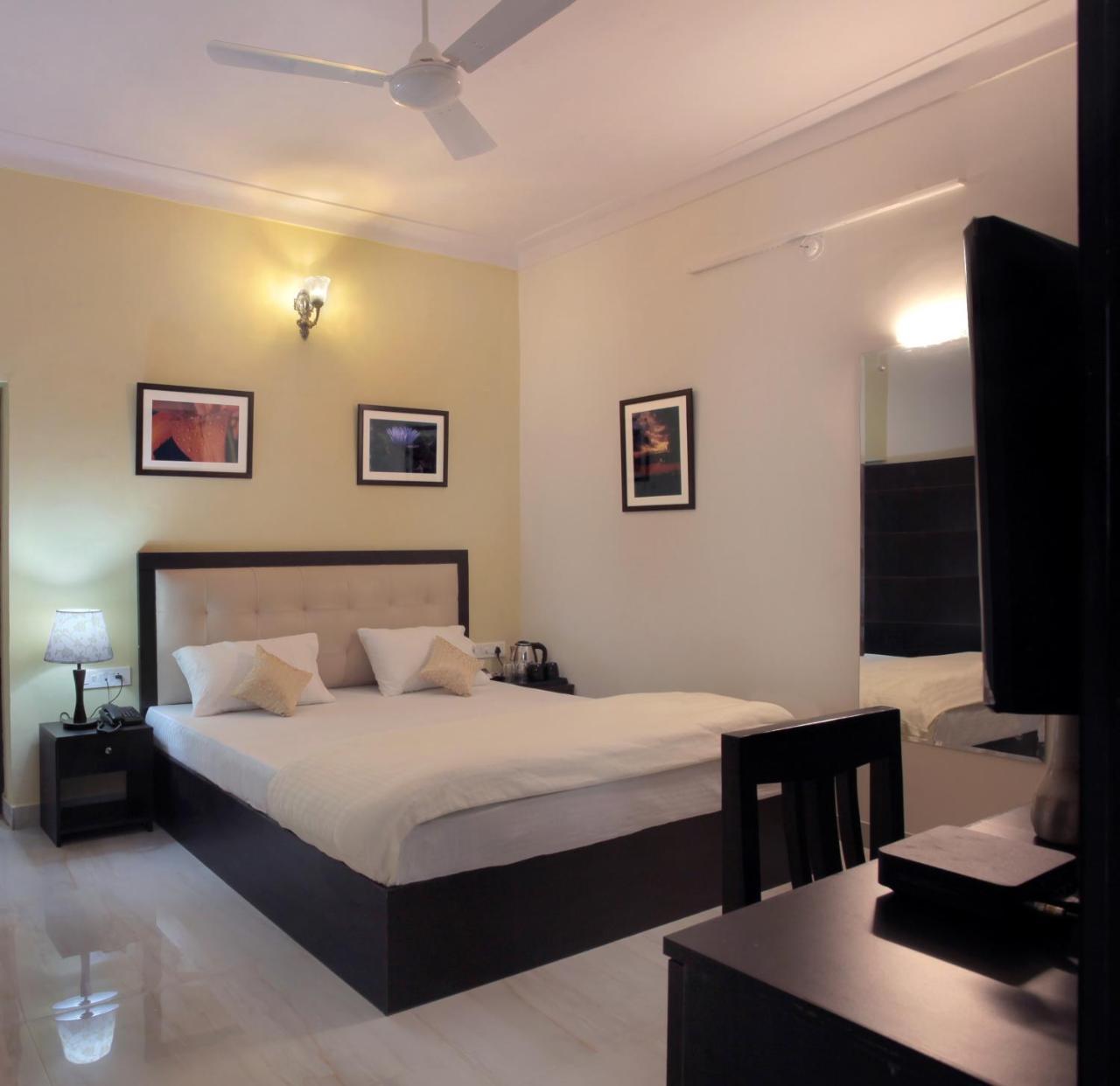 Mimosa Udaipur Bed & Breakfast Exterior foto