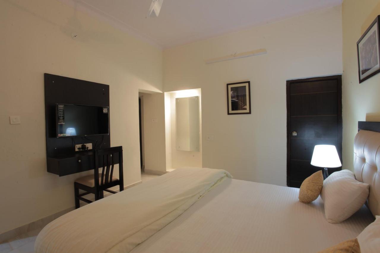 Mimosa Udaipur Bed & Breakfast Exterior foto